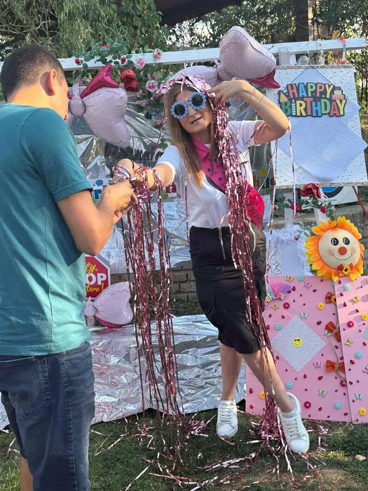 SEEDS Afterschool: petrecere tematică cu decor colorat